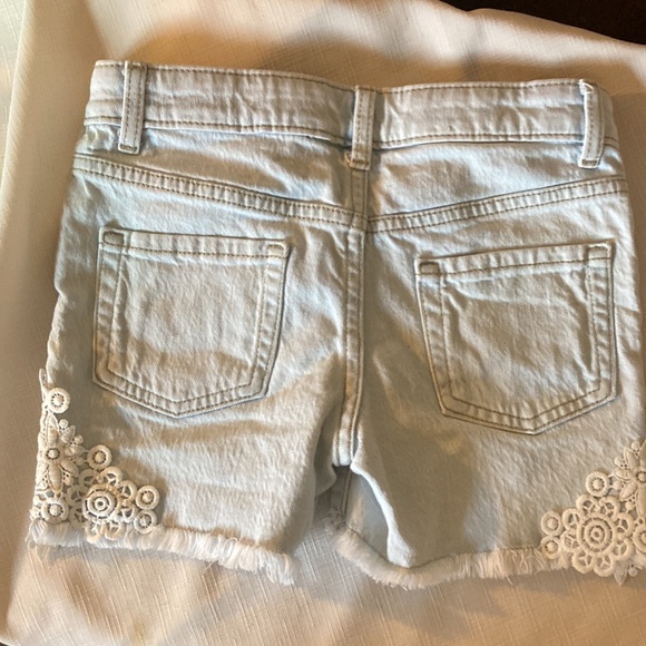 Cat & Jack denim shorts - Picture 4 of 6